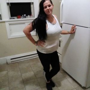 Meet your Posher, Crystal